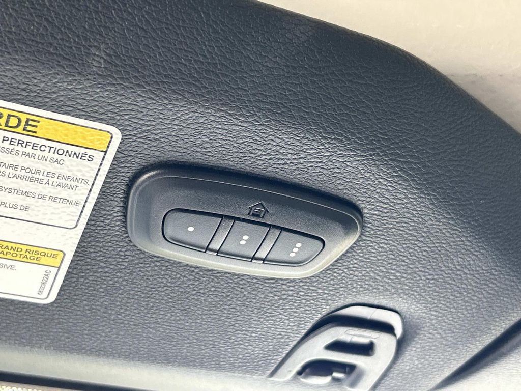 2023 Jeep Wrangler 4xe Sahara photo 18