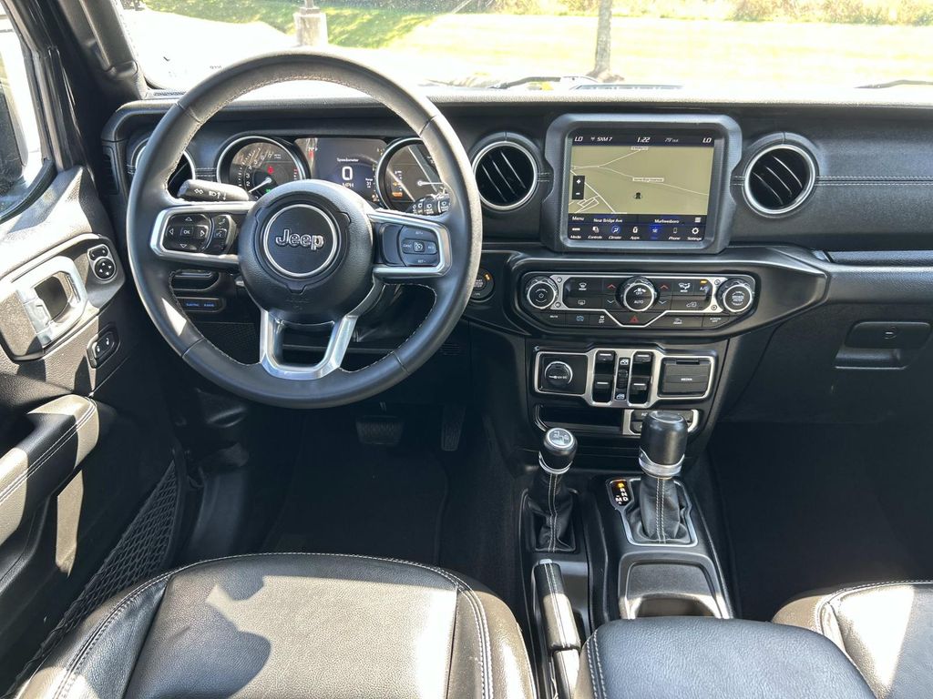 2023 Jeep Wrangler 4xe Sahara photo 11