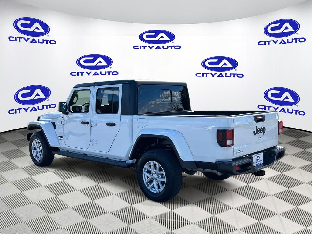 2023 Jeep Gladiator Sport S photo 4