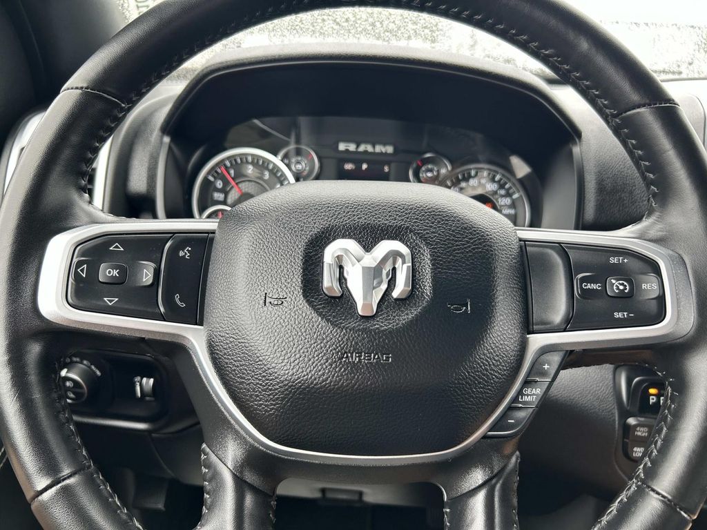 2024 Ram 2500 Big Horn photo 25