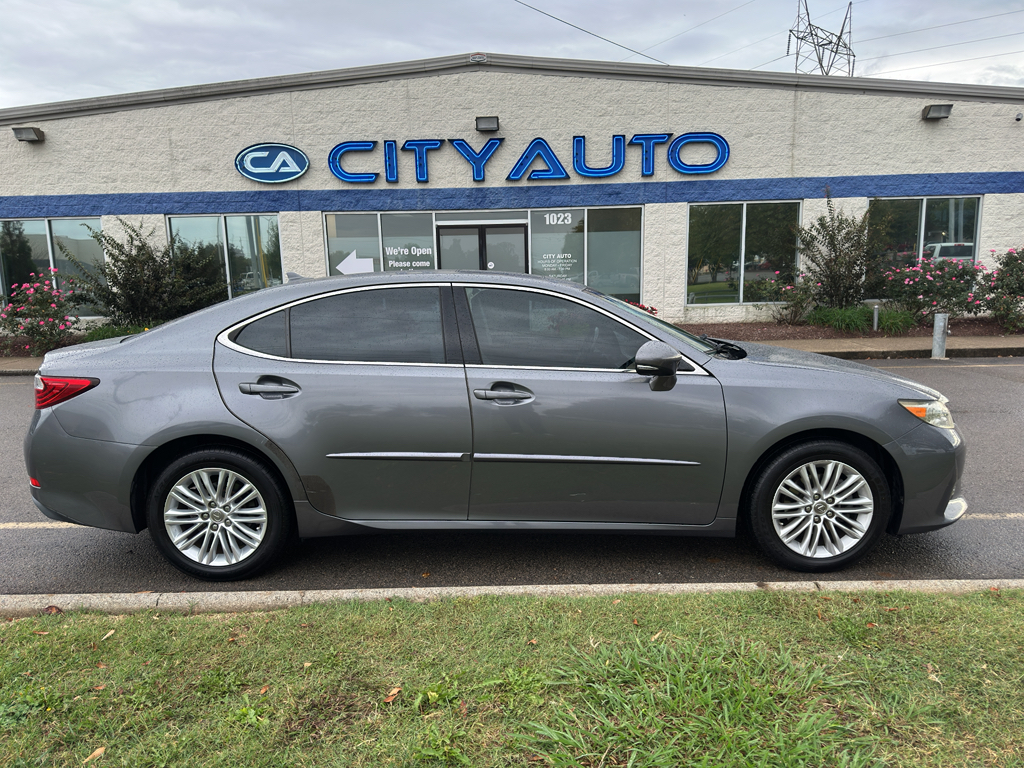 2014 Lexus ES 350 Base photo 2