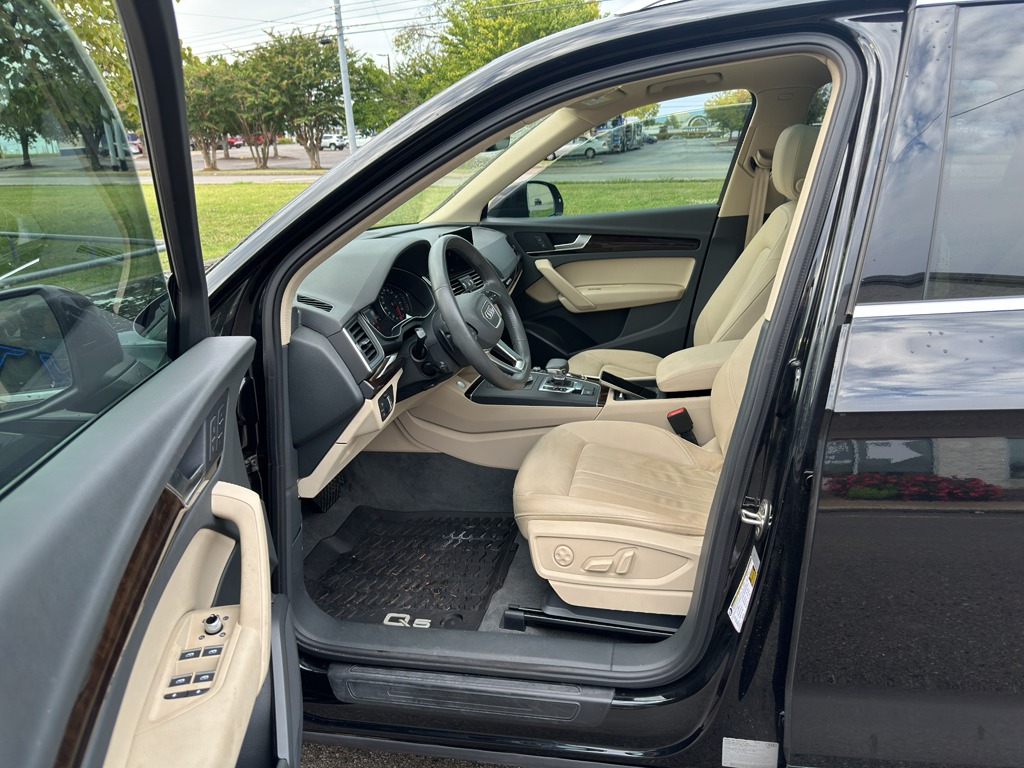 2019 Audi Q5 Premium photo 10