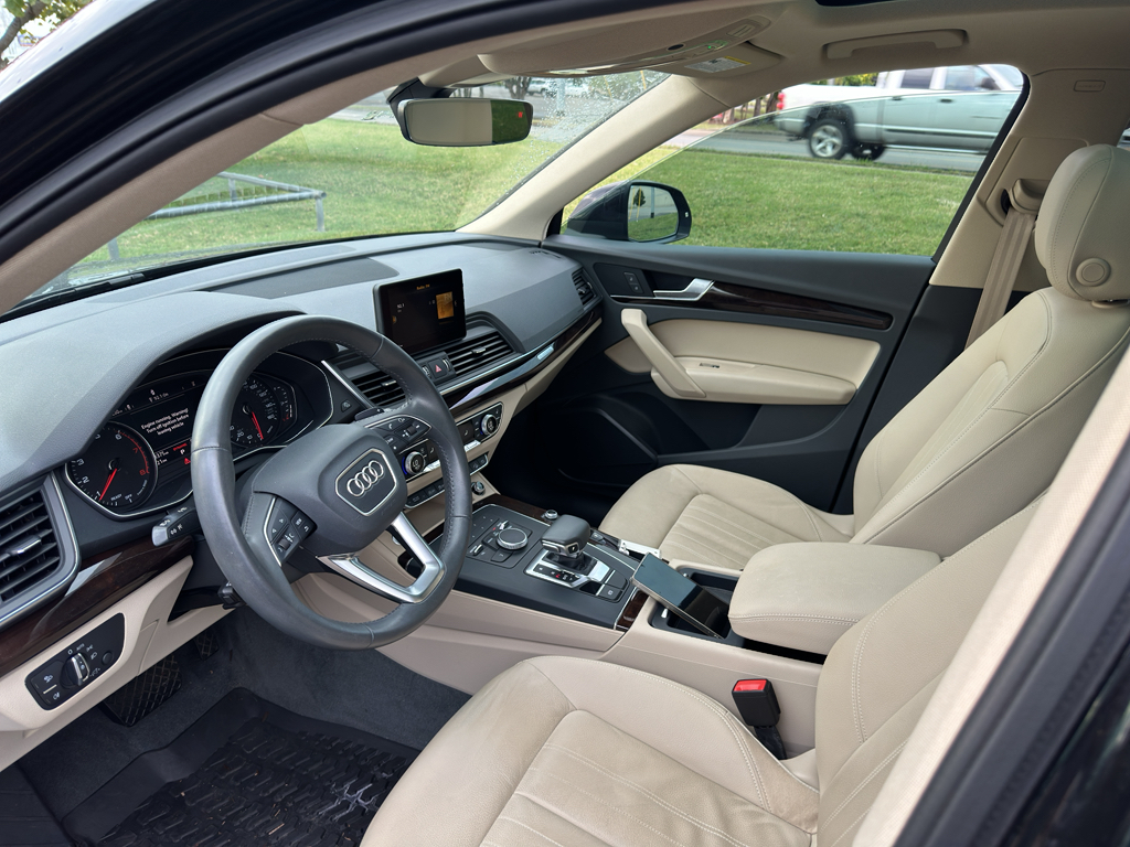 2019 Audi Q5 Premium photo 11