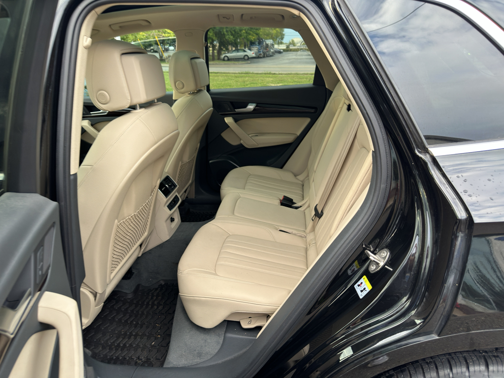 2019 Audi Q5 Premium photo 12