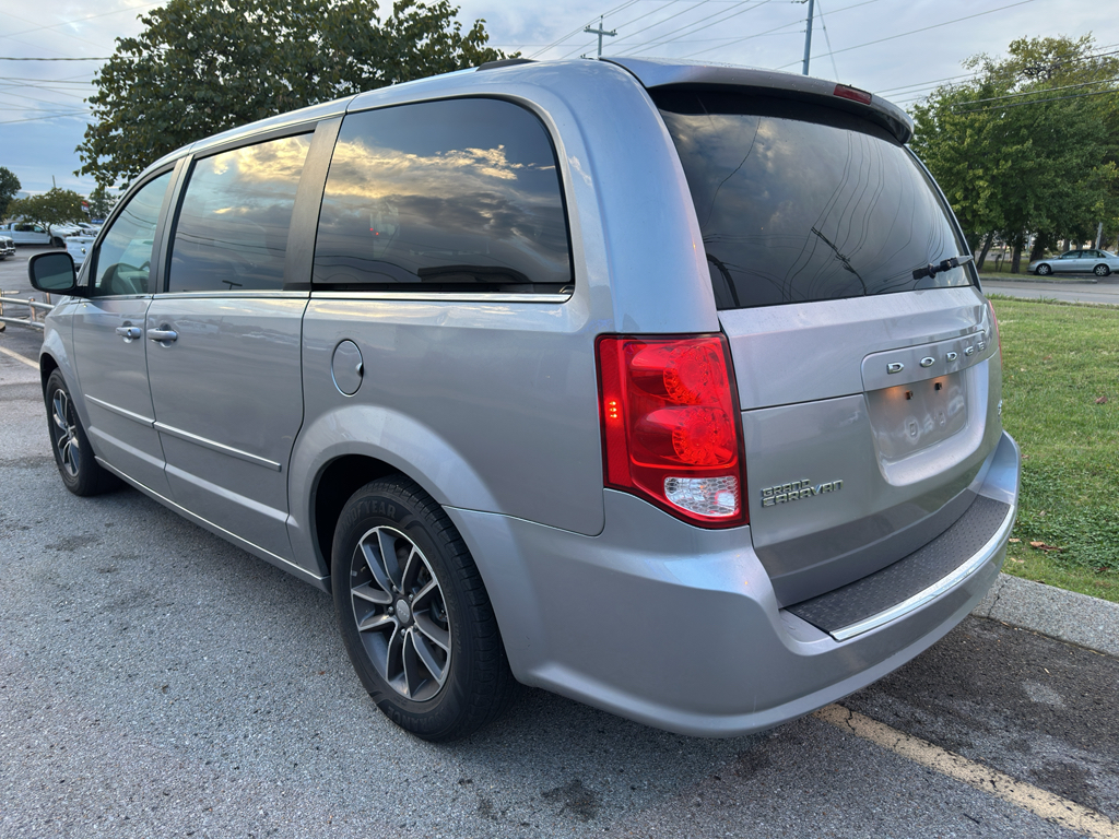 2017 Dodge Grand Caravan SXT photo 7