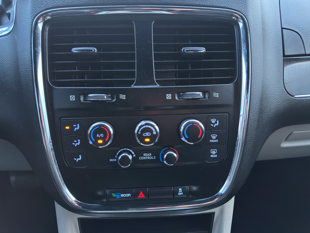 2017 Dodge Grand Caravan SXT photo 20