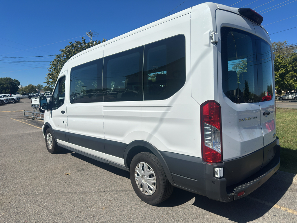 2022 Ford Transit XLT photo 4
