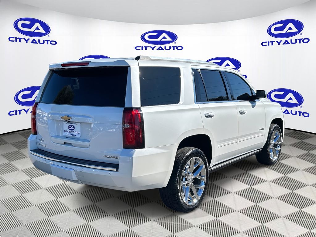 2019 Chevrolet Tahoe Premier photo 2