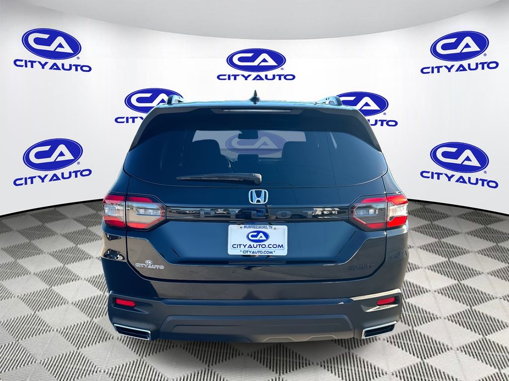 2023 Honda Pilot Sport photo 4