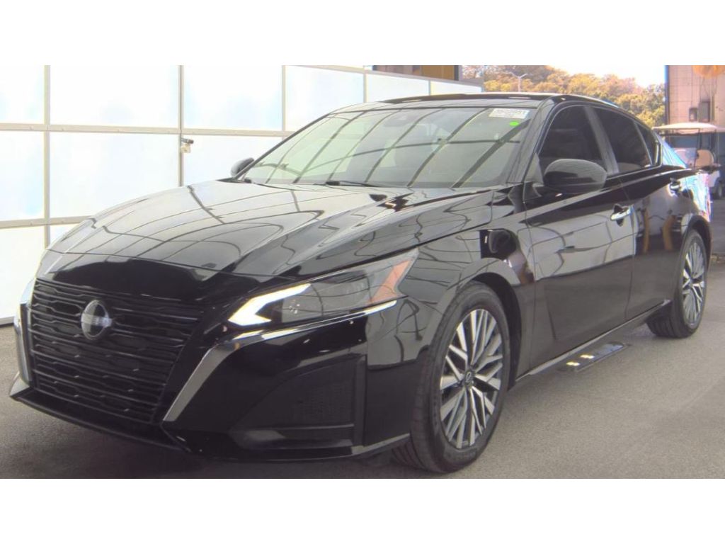 2023 Nissan Altima SV