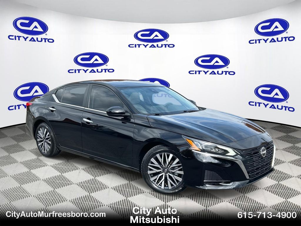 2023 Nissan Altima SV