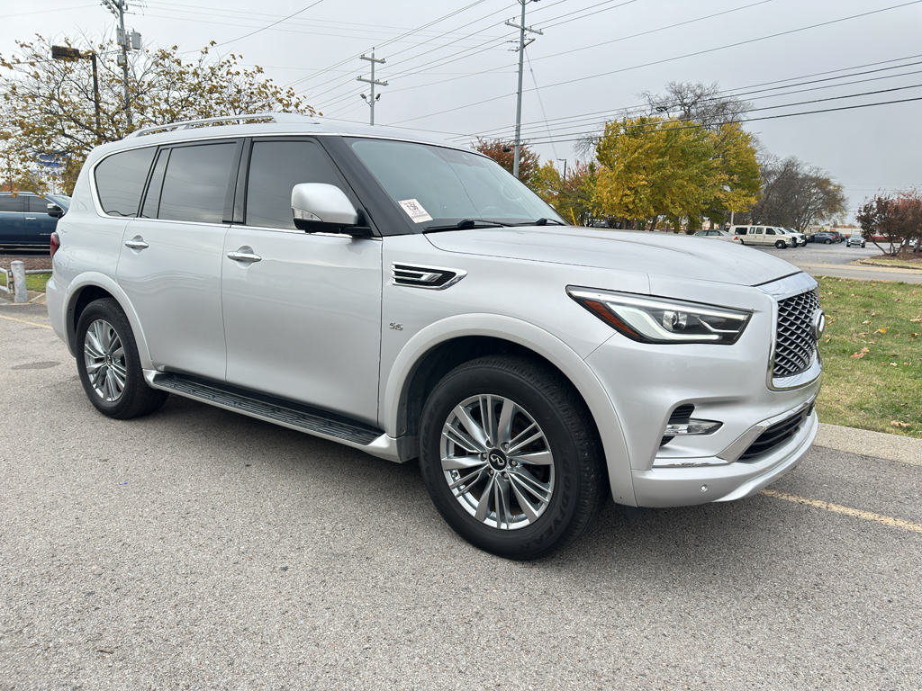 2019 Infiniti QX80 Luxe photo 4
