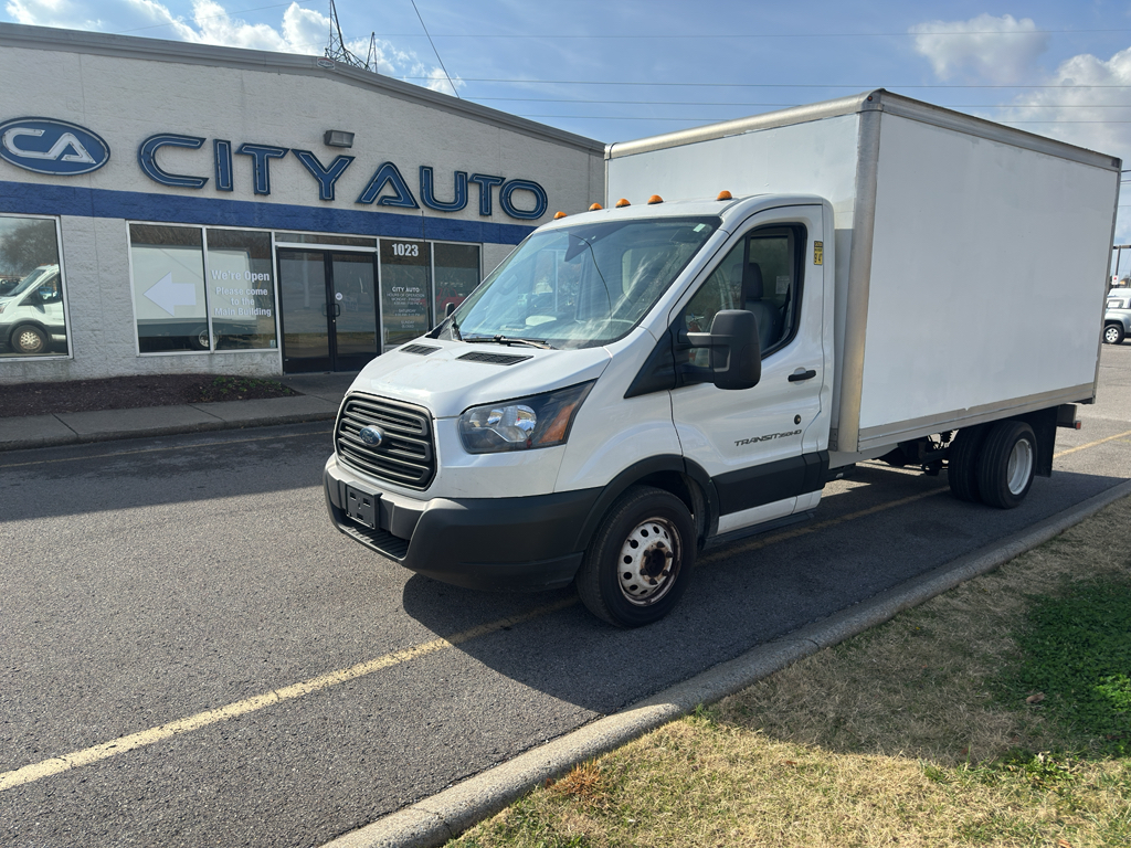 2019 Ford Transit Chassis Cab photo 2