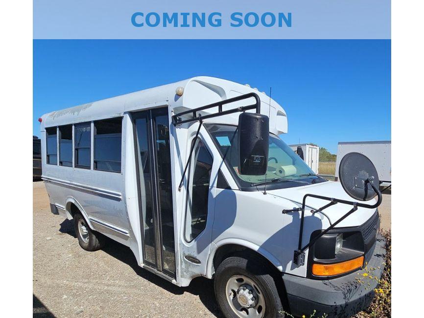 2003 Chevrolet Express G3500's photo