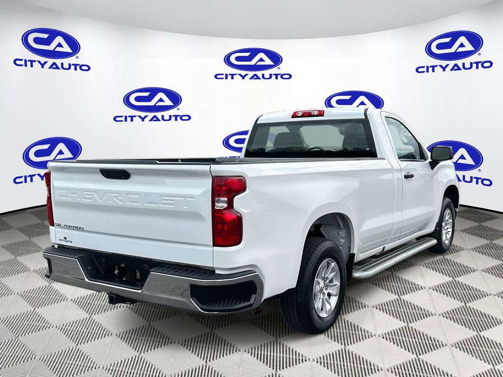 2024 Chevrolet Silverado 1500 Work Truck photo 3