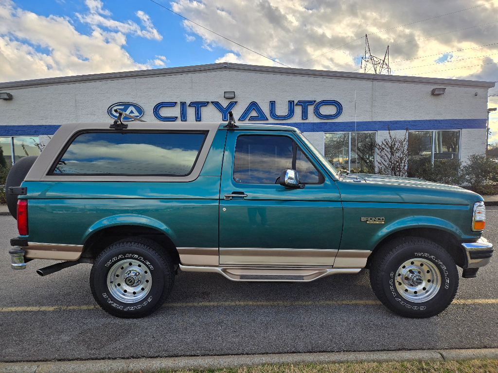 1996 Ford Bronco's photo