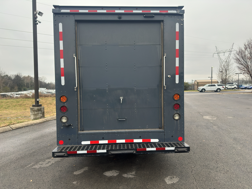 2021 Ford Transit Cutaway photo 4