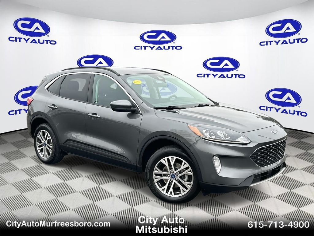 2022 Ford Escape SEL's photo