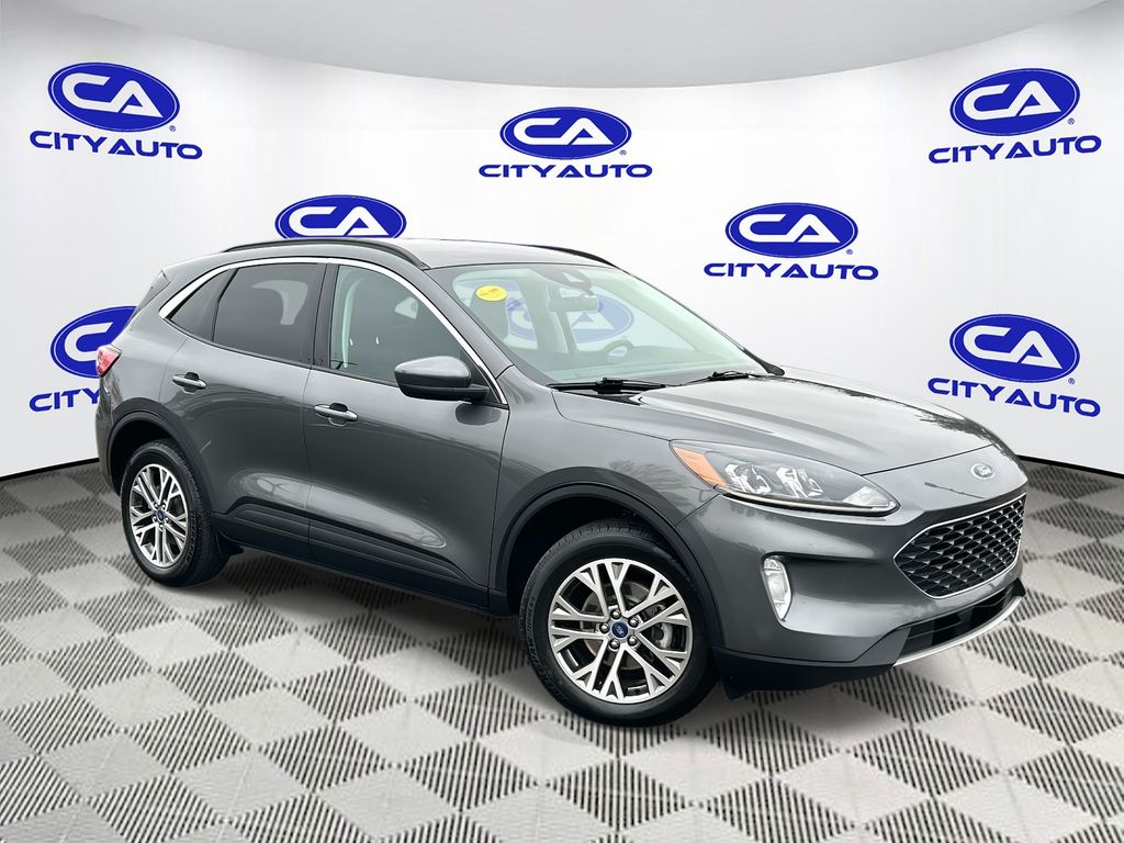 2022 Ford Escape SEL's photo
