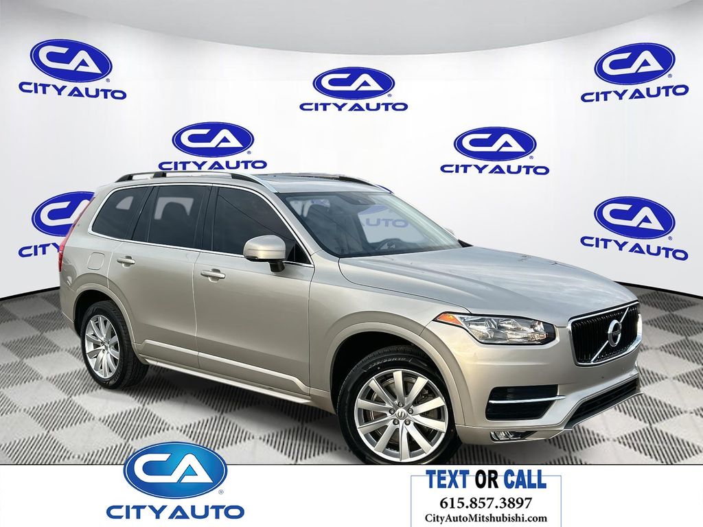 2016 Volvo XC90 Momentum