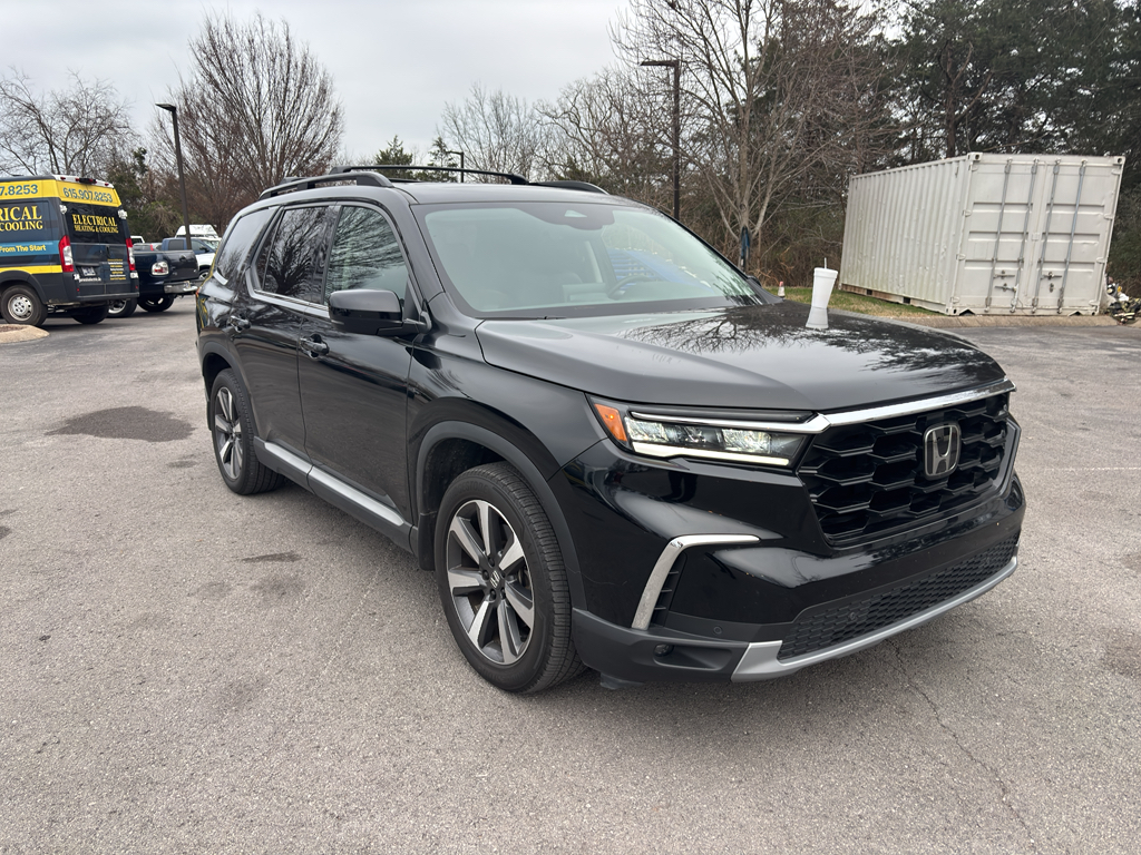 2023 Honda Pilot Touring's photo