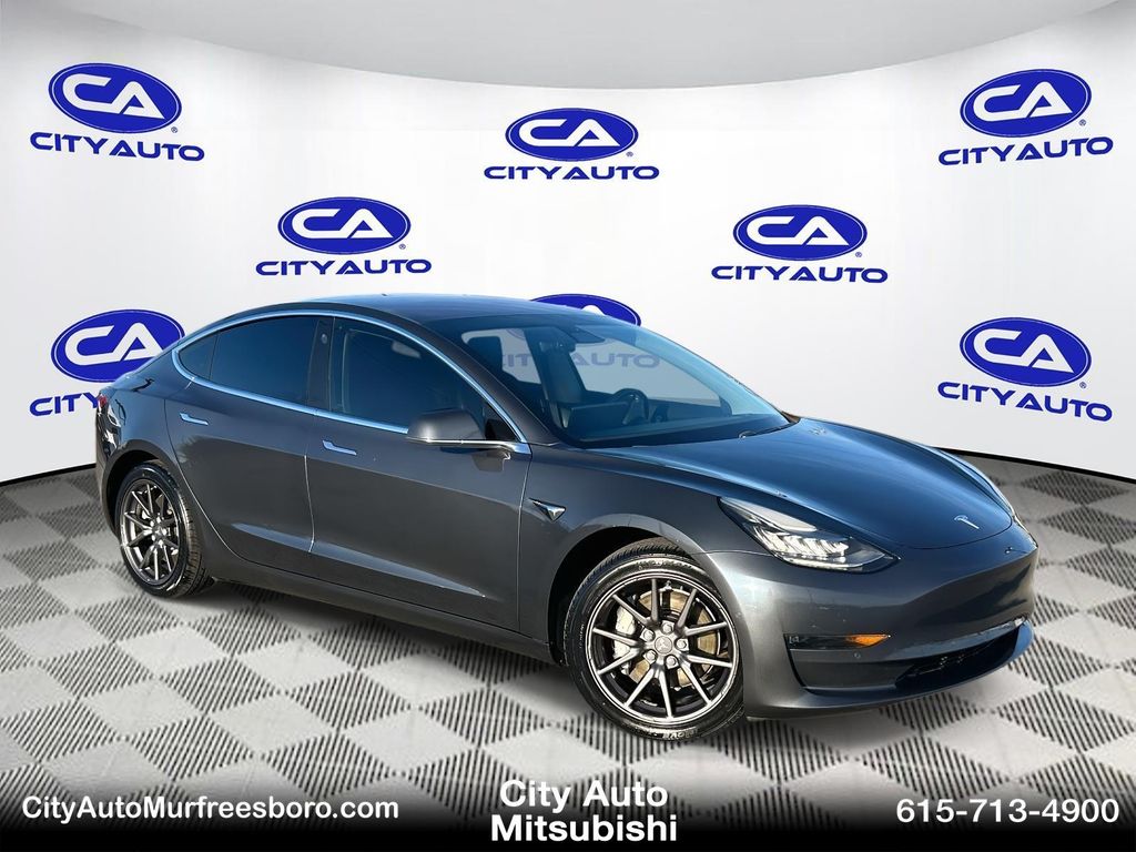 2019 Tesla Model 3 Long Range's photo