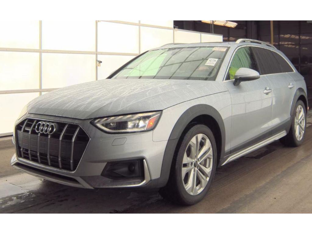 2023 Audi A4 allroad Premium's photo