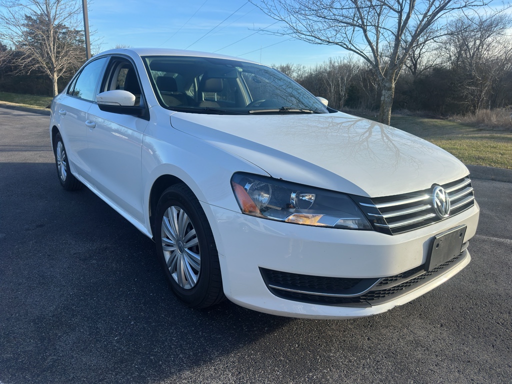 2014 Volkswagen Passat S