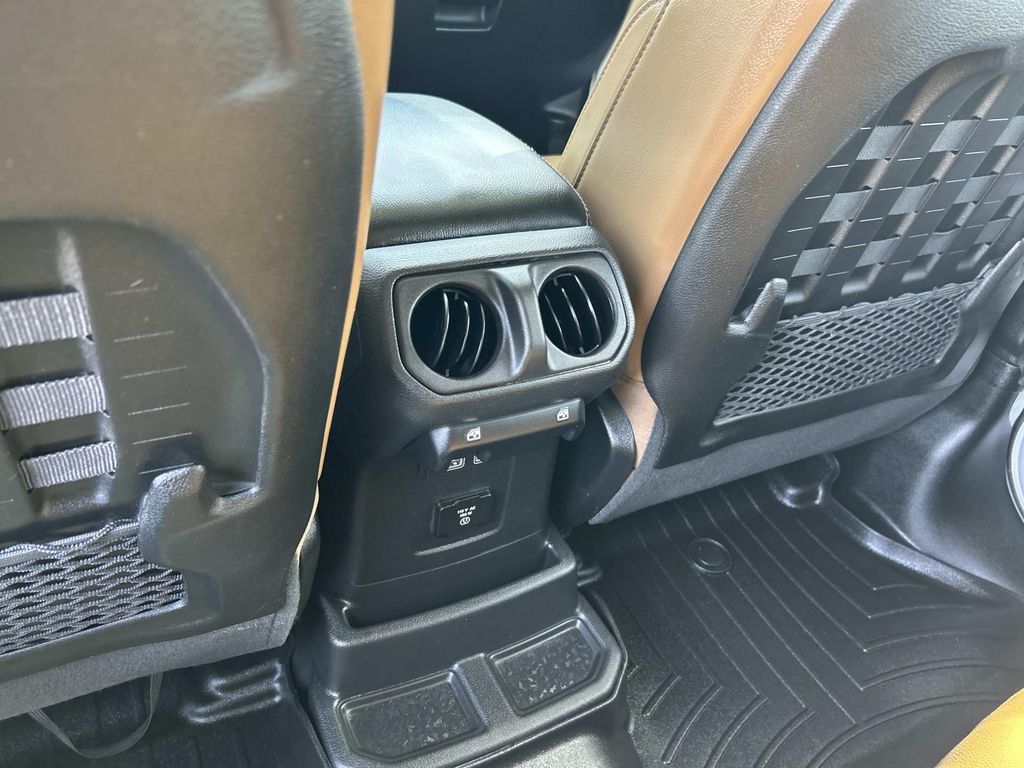 Used 2022 Jeep Wrangler SUV