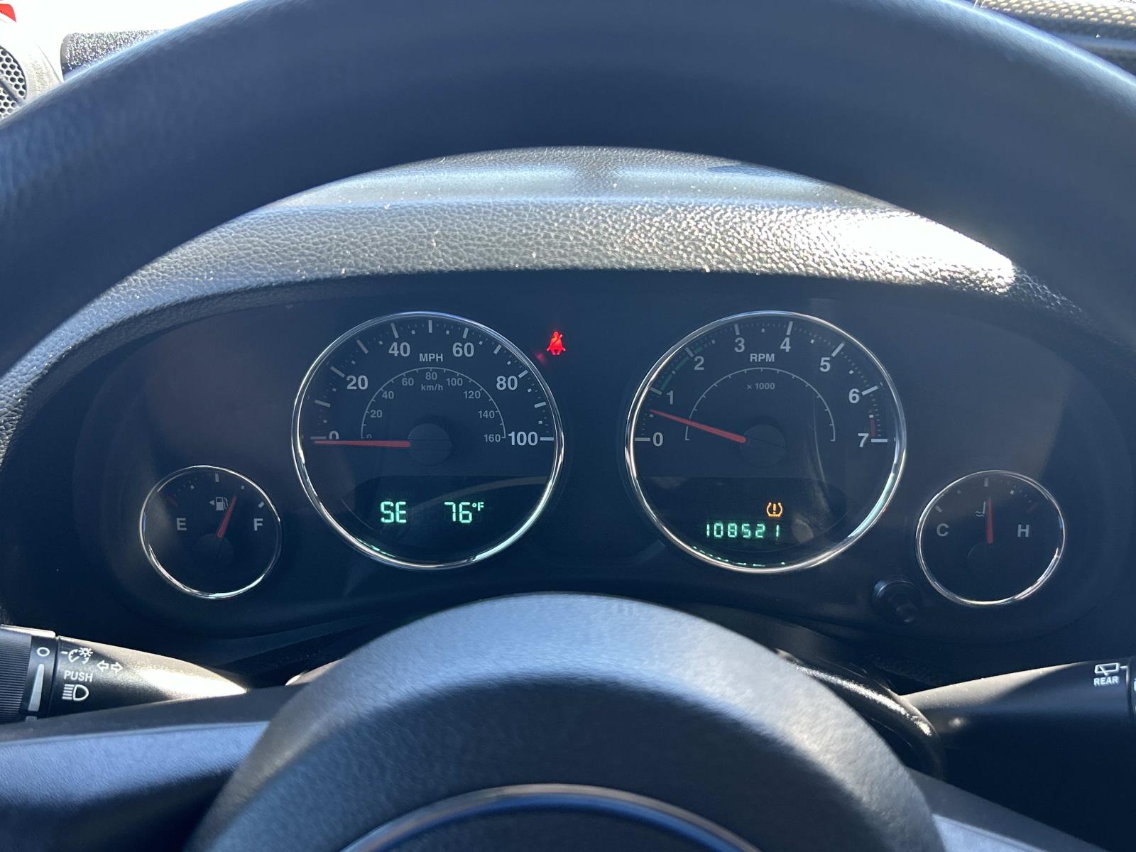 Vehicle photo 31