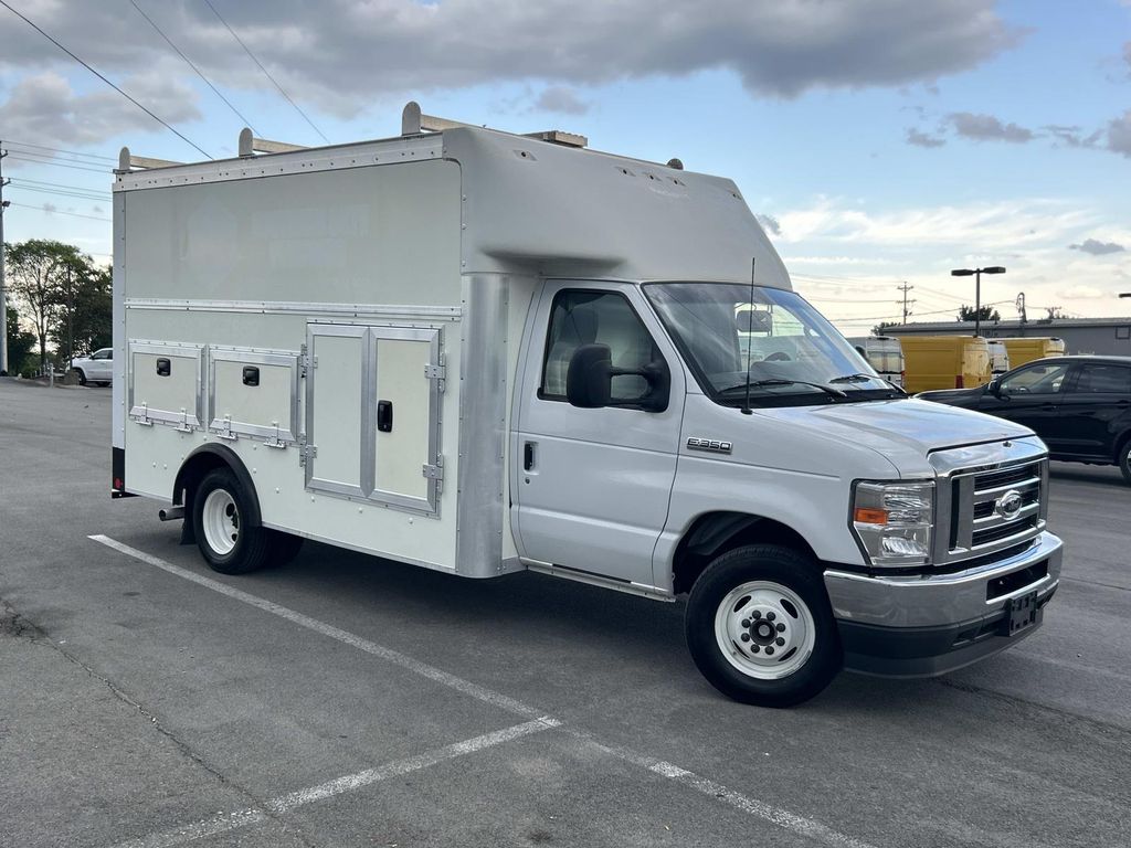 2023 Ford E-Series DRW E-350 Super Duty 158 in WB's photo