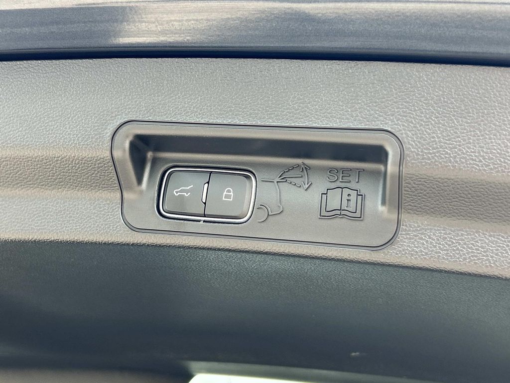 Used 2023 Ford Explorer SUV