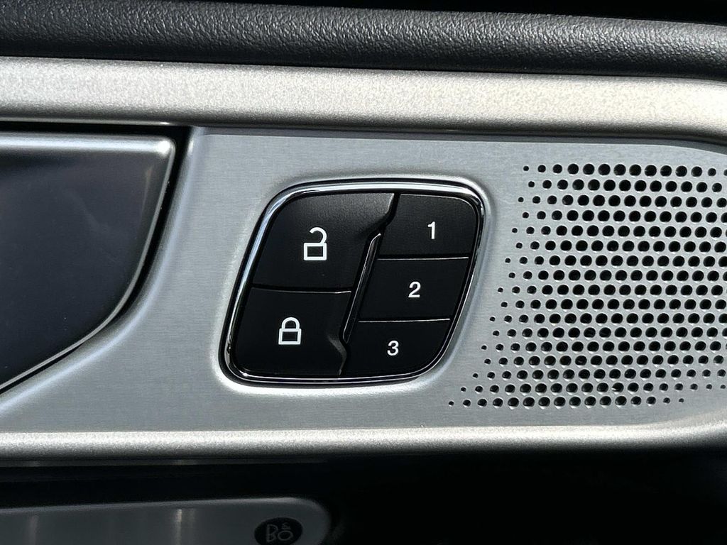 Used 2023 Ford Explorer SUV
