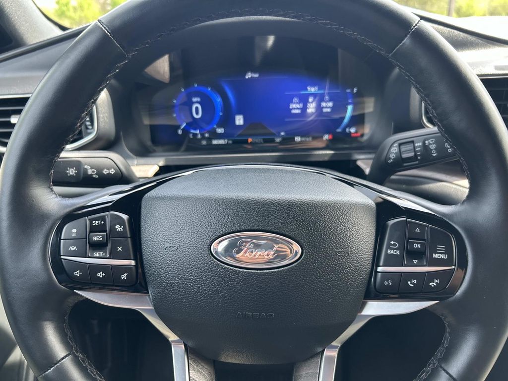 Used 2023 Ford Explorer SUV