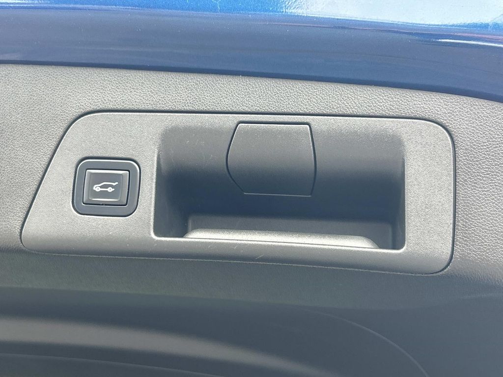 Used 2022 Buick Envision SUV