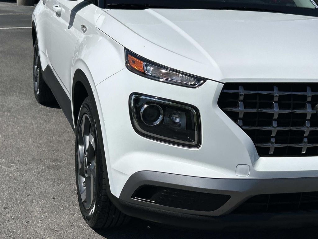 Used 2025 Hyundai Venue SUV
