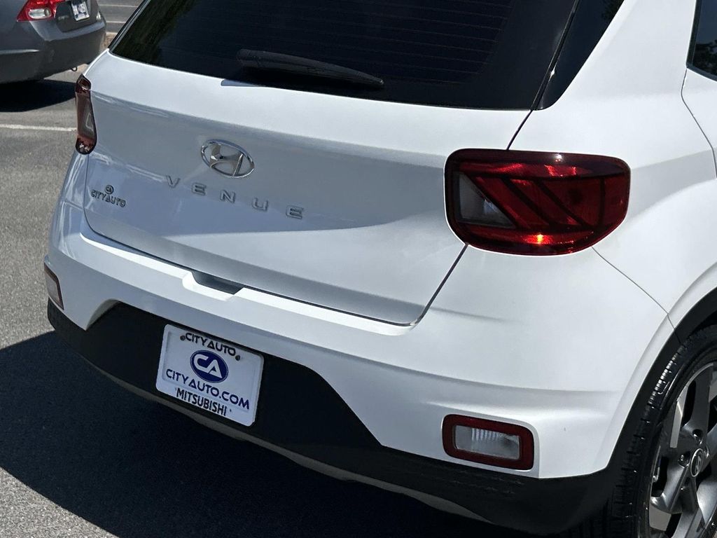 Used 2025 Hyundai Venue SUV