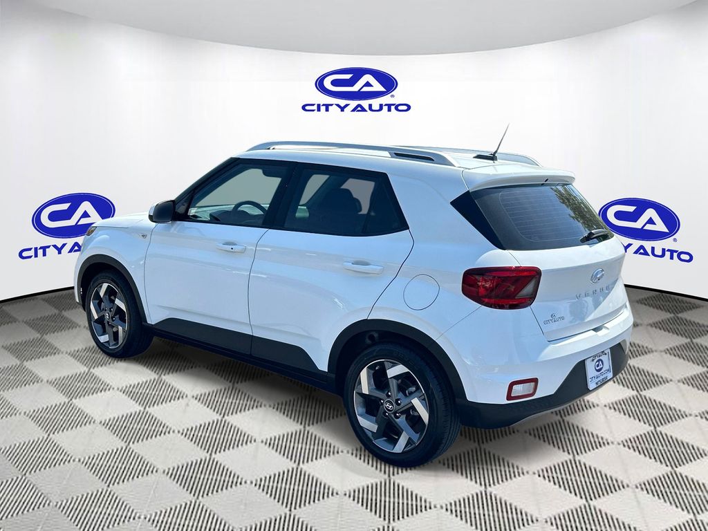 Used 2025 Hyundai Venue SUV
