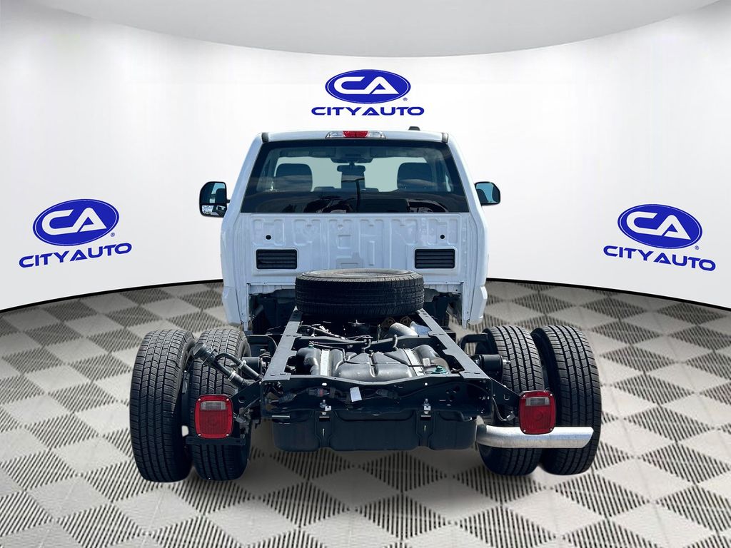 Used 2025 Ford F-350 Super Duty Chassis Truck