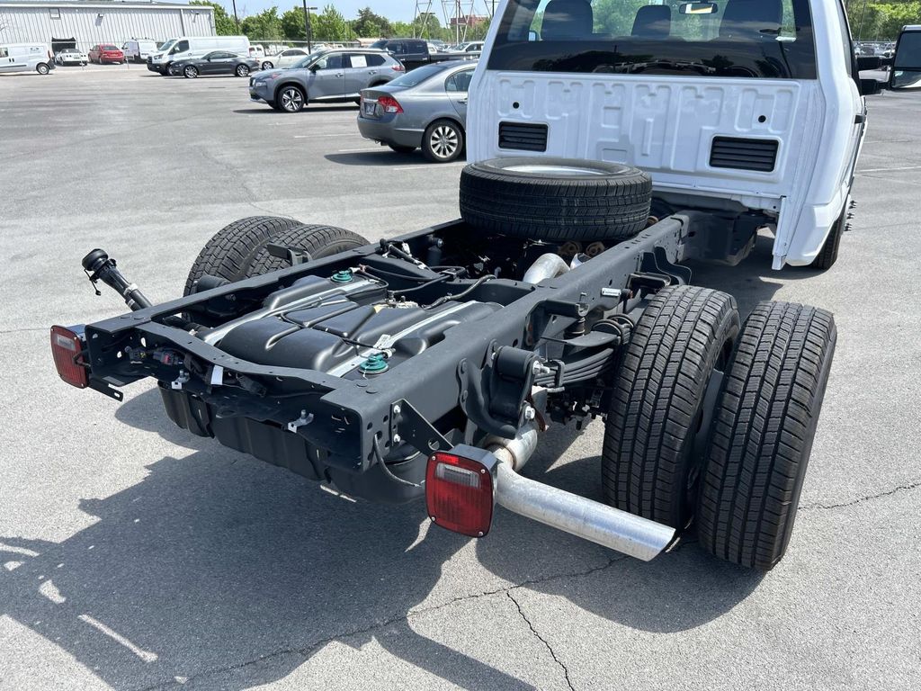 Used 2025 Ford F-350 Super Duty Chassis Truck