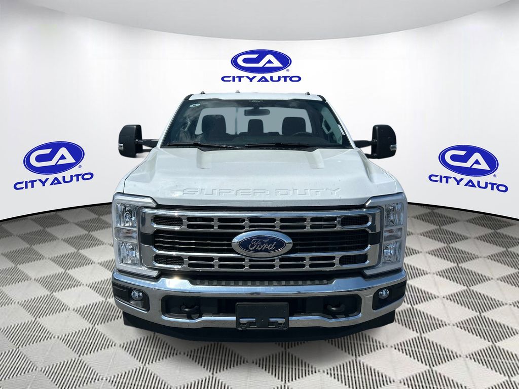Used 2025 Ford F-350 Super Duty Chassis Truck
