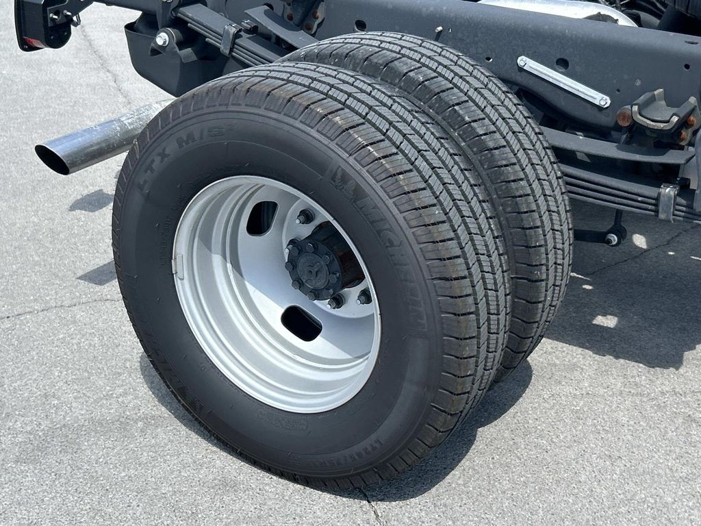 Used 2025 Ford F-350 Super Duty Chassis Truck