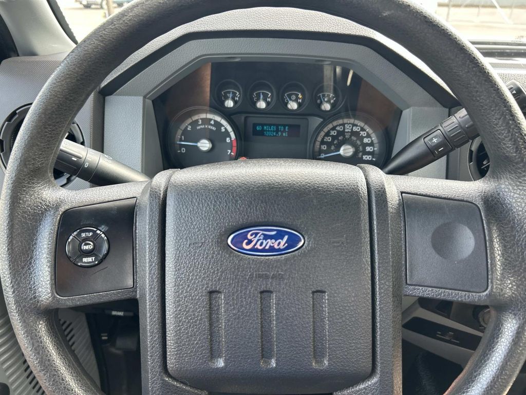 2015 Ford F-350 Super Duty XL - Photo 35