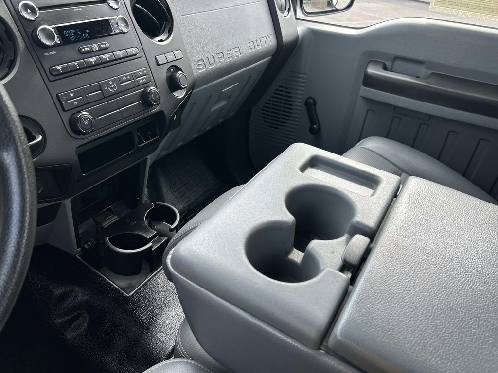 2015 Ford F-350 Super Duty XL - Photo 34