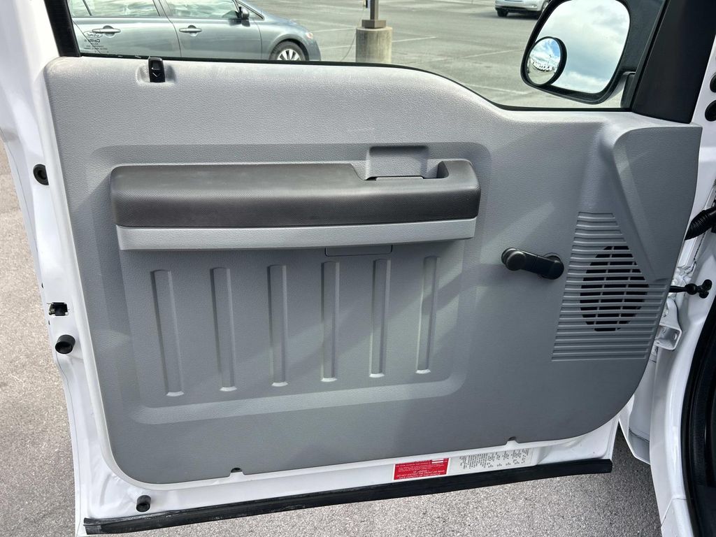 2015 Ford F-350 Super Duty XL - Photo 30