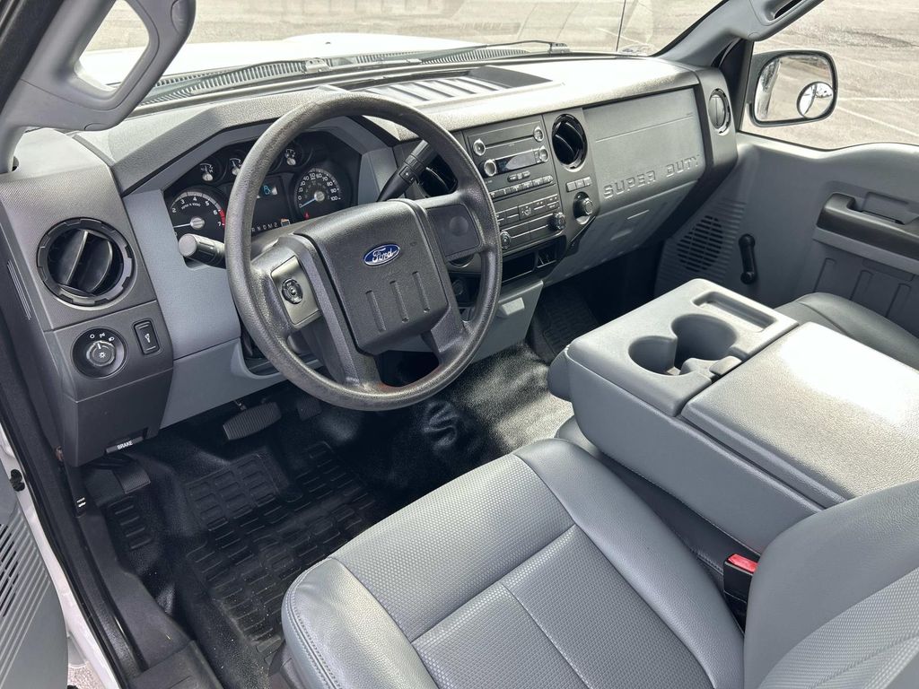 2015 Ford F-350 Super Duty XL - Photo 28