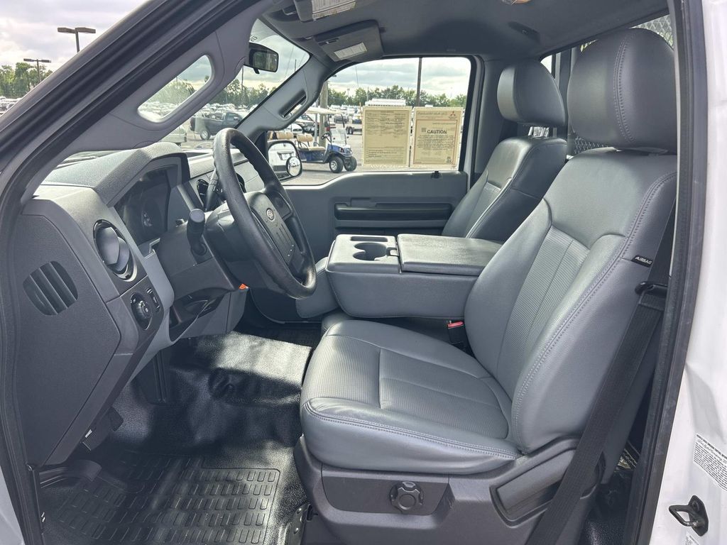 2015 Ford F-350 Super Duty XL - Photo 29
