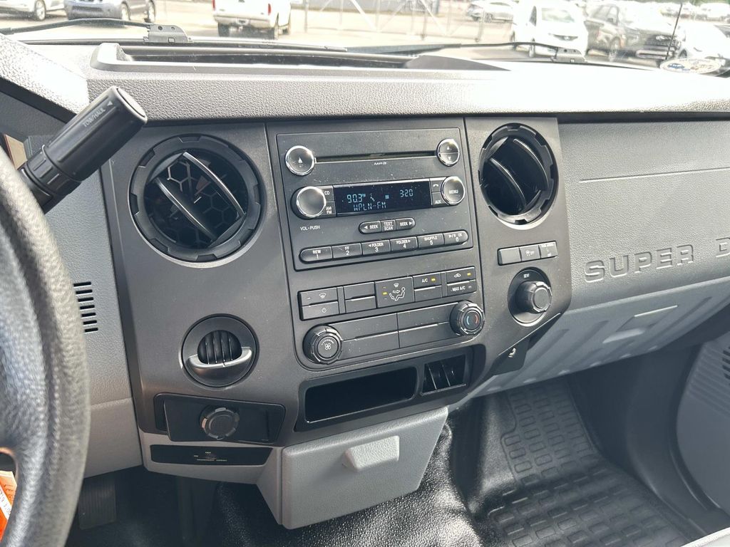 2015 Ford F-350 Super Duty XL - Photo 31