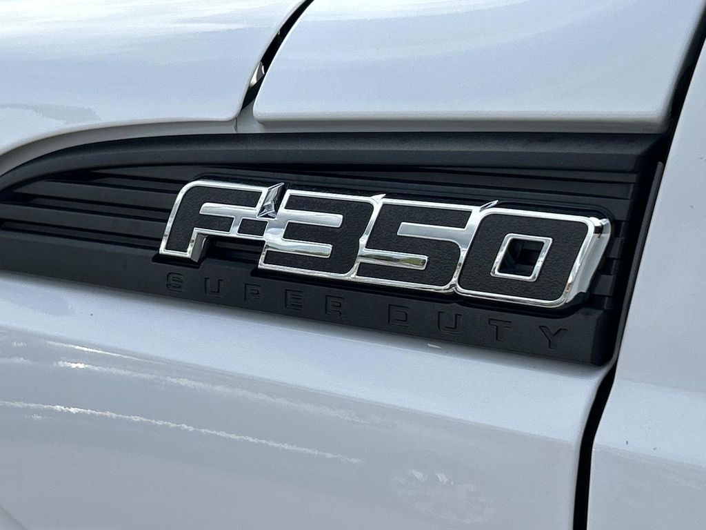 2015 Ford F-350 Super Duty XL - Photo 26