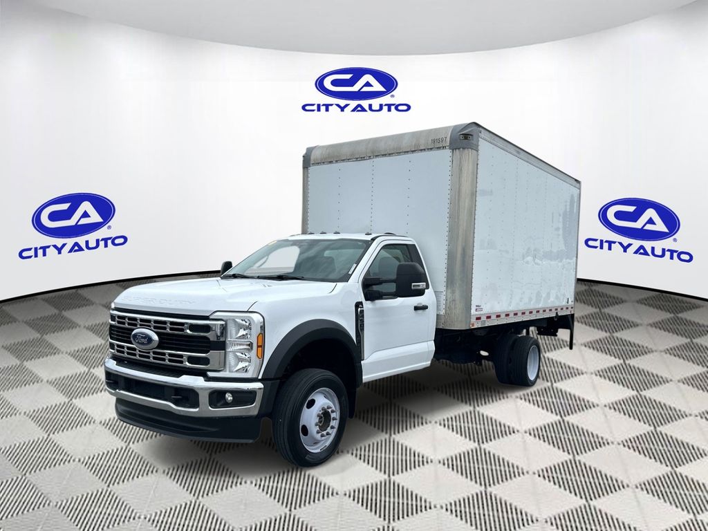 Vehicle photo 8